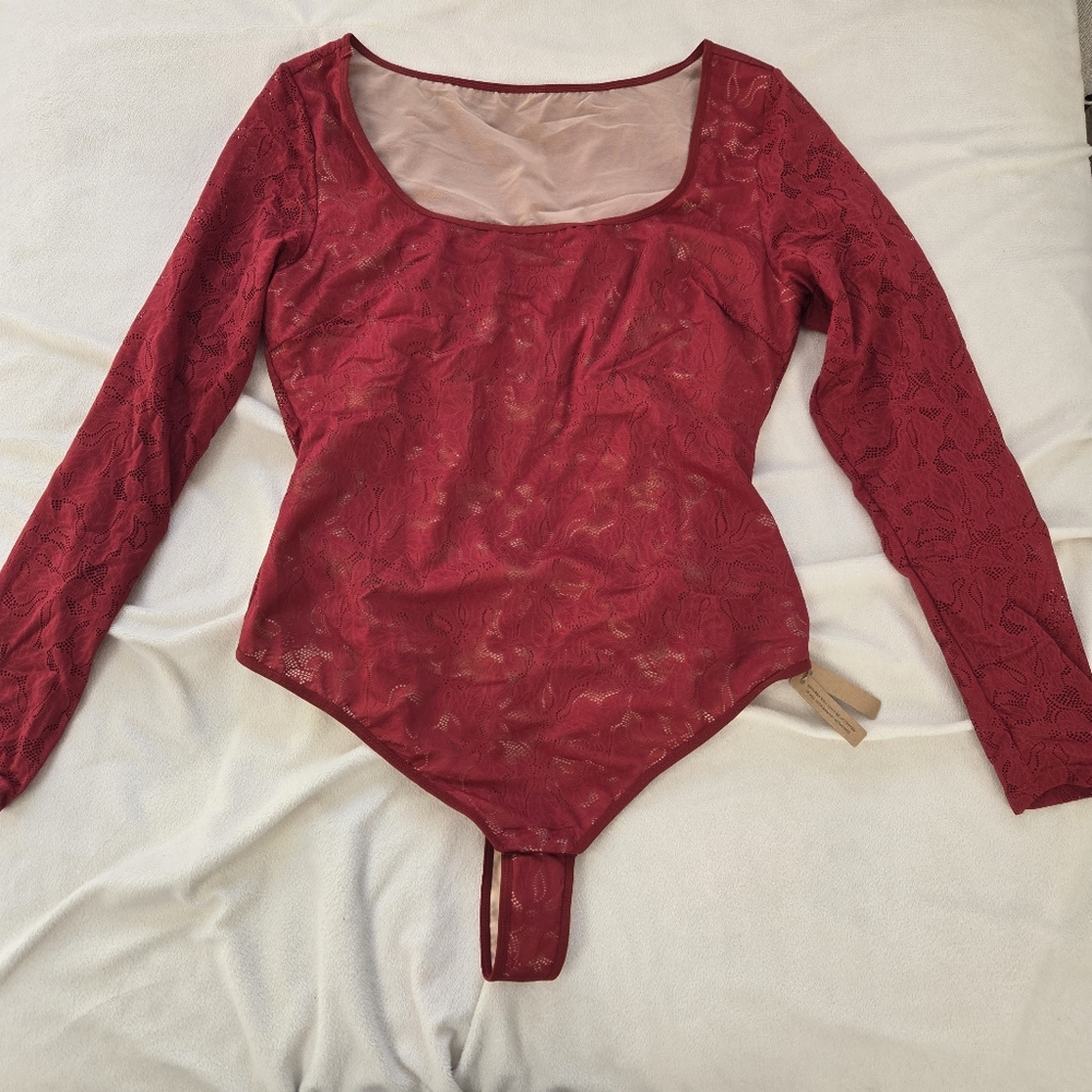 SHAPELLX Lace Glamour Leavy Florals Long Sleeve Bodysuit Size XL NWT Red - Picture 6 of 6